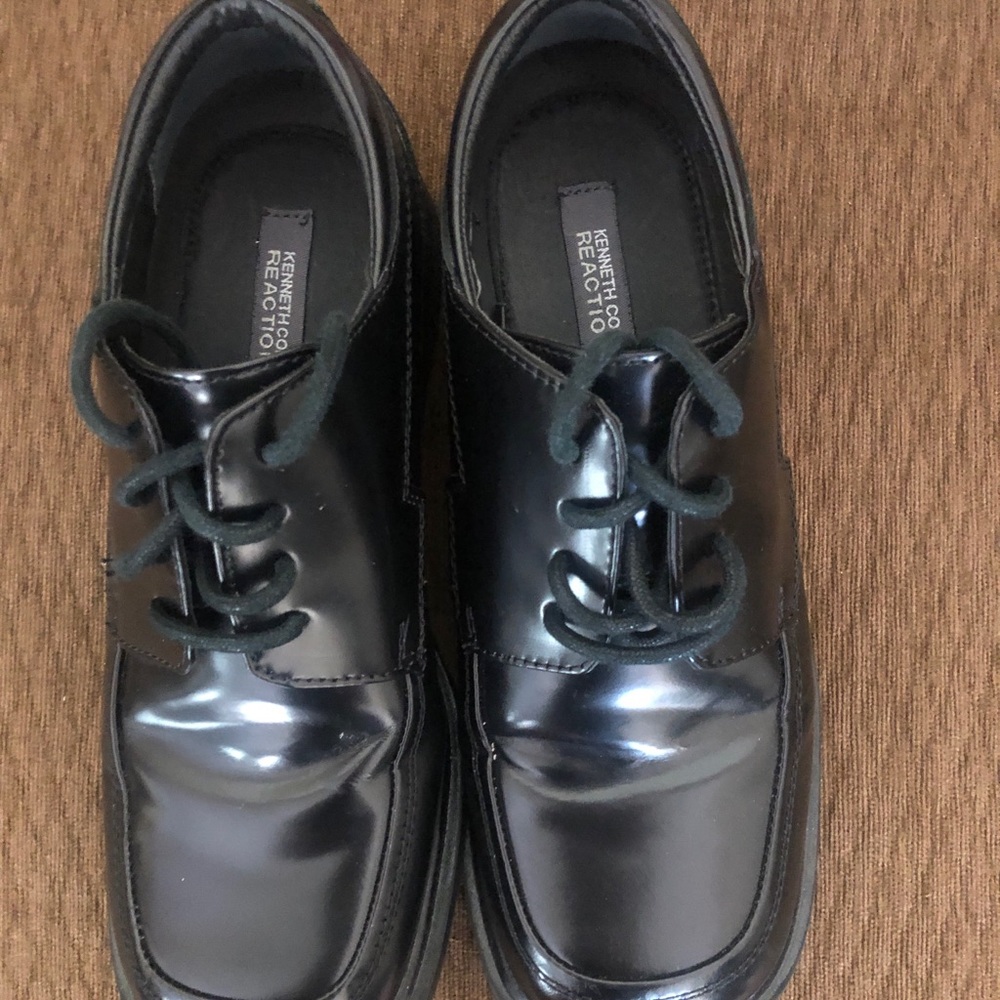 Kenneth Cole Boys Black Dress Shoes